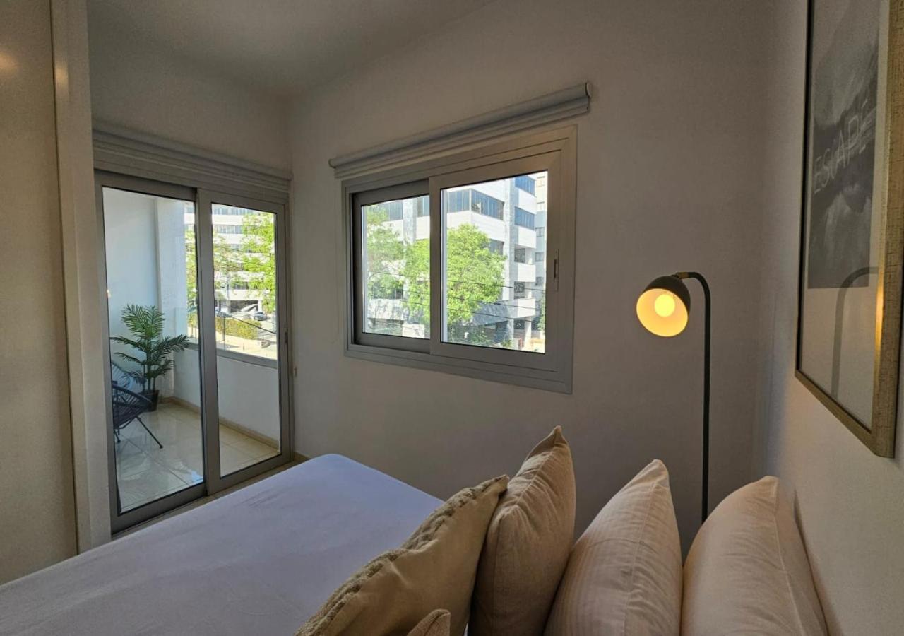 Phaedrus Living: City Centre Luxury Flat Esperidon 201 Nikosia Eksteriør bilde
