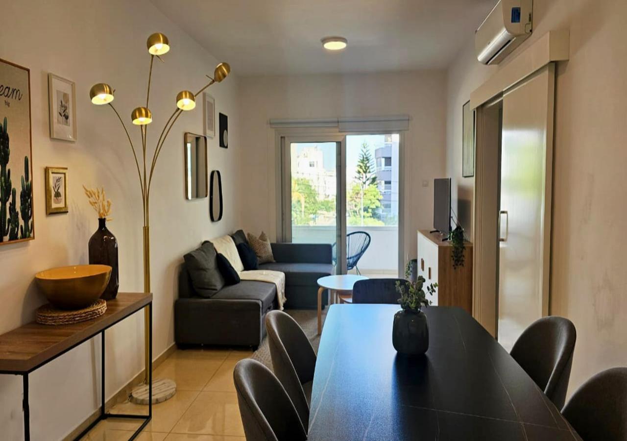 Phaedrus Living: City Centre Luxury Flat Esperidon 201 Nikosia Eksteriør bilde